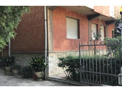 Trilocale in affitto a Ferrara, Zona Entro Mura