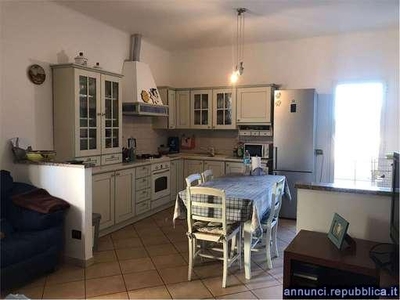 Appartamenti Albenga Via via al piemonte cucina: A vista,