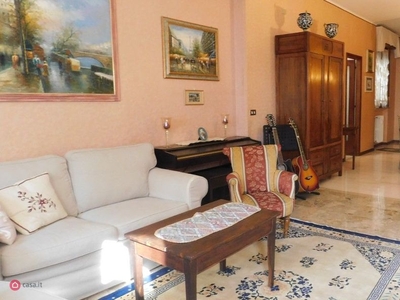 Appartamento in Affitto in Borgo Regale a Parma