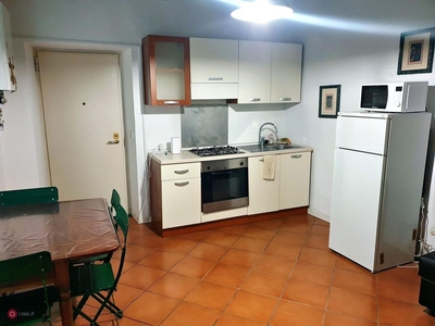 Appartamento in Affitto in Via Camillo Rondani a Parma