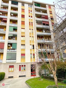 Appartamento in Affitto in Viale Caterina da Forlì 22 /2 a Milano