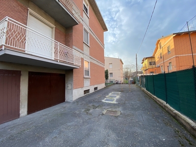 Appartamento in Via Emilia Ovest - Parma Frazioni - Delegazioni, Parma