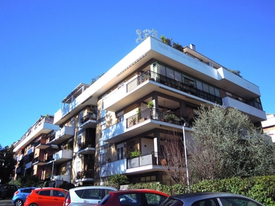 Appartamento in Via Santi Cosma E Damiano, Roma (RM)