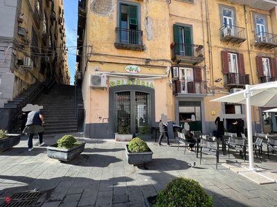 Bar in Affitto in Piazza Carolina a Napoli