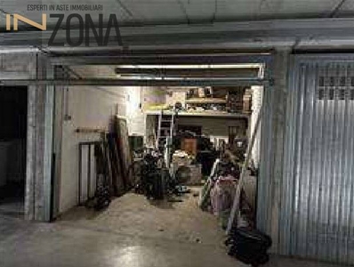Box/Garage 22mq in vendita a Arcore