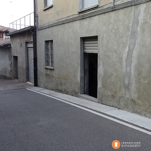 Capannone in vendita a Caprino Bergamasco