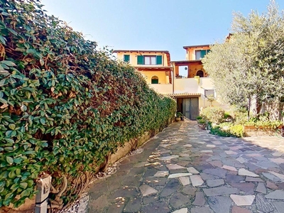 Casa in vendita in Riano, Italia