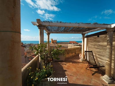 Casa indipendente in vendita a Terracina