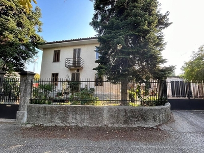 Casa indipendente in vendita a Udine