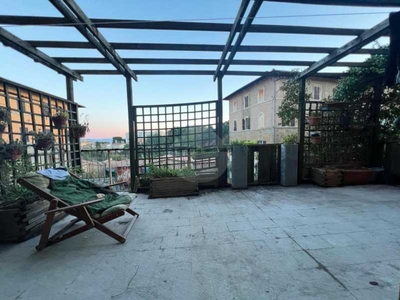 in Vendita ad Perugia - 200000 Euro