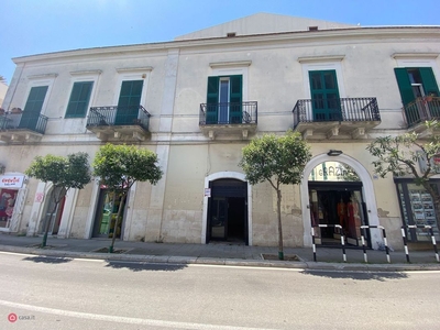 Negozio/Locale commerciale in Affitto in Via Napoli 134 a Bari