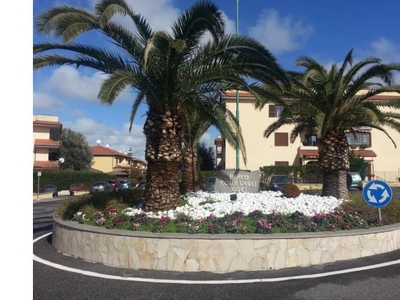 Quadrilocale in vendita a Giugliano in Campania, Frazione Lido Di Licola