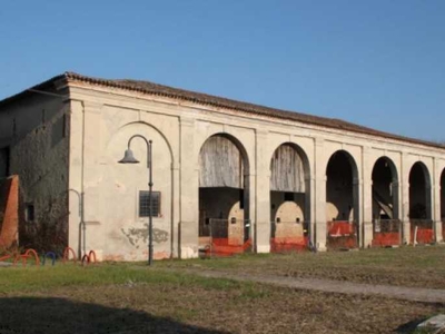 rustico-casale-corte in Vendita ad Bevilacqua - 40000 Euro
