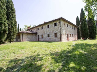 Rustico-Casale-Corte in Vendita ad Gaiole in Chianti - 1900000 Euro