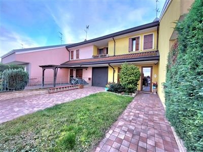 Semindipendente - Villa a schiera a Pontecchio Polesine