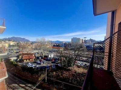 Varese Centro - Bilocale panoramico con cantina.