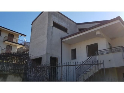 Villa in vendita a Spezzano Piccolo