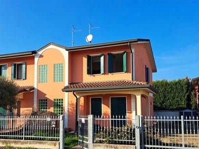 Villa Bifamiliare in vendita a Legnago