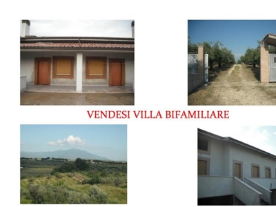 Villa in vendita a Montelibretti