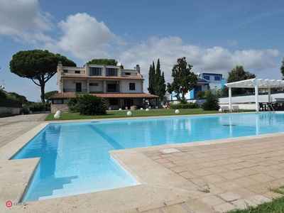 Villa in Affitto in Baia del Circeo a Terracina