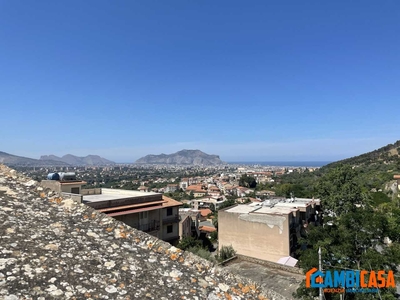 Villa in Vendita a Palermo Via Altofonte