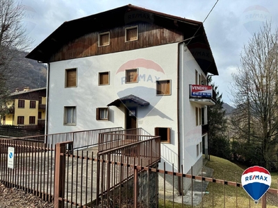 Villa in vendita a Selvino