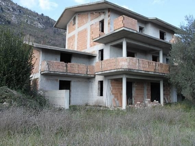 Villa in vendita a Spigno Saturnia