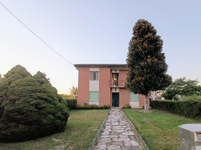 Villa in vendita a Urbana