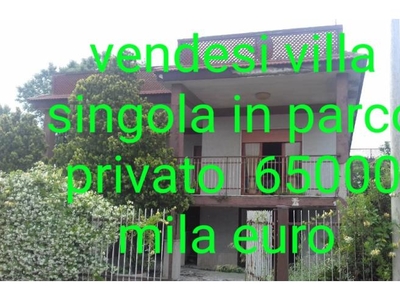 Villa in vendita a Castel Volturno, Frazione Ischitella Lido