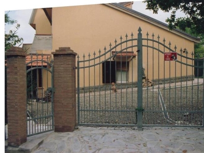 Villetta a schiera in vendita a Grizzana Morandi, Frazione Savignano