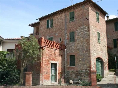 Casa Semi indipendente in Vendita ad Castiglione del Lago - 75000 Euro