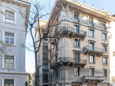 Appartamento di lusso di 90 m² in vendita Via Edmondo De Amicis, Milano, Lombardia