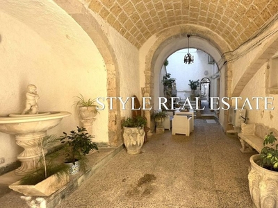Appartamento di prestigio in vendita Via San Pietro, Siracusa, Sicilia
