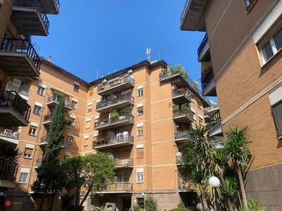 Appartamento in Vendita in Via Costantino Maes a Roma