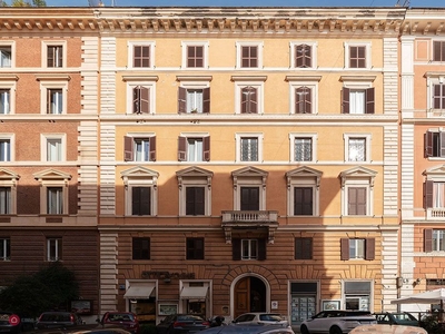 Appartamento in Vendita in Via dei Gracchi 60 a Roma