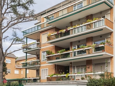 Appartamento in Vendita in Via del Casaletto 239 a Roma