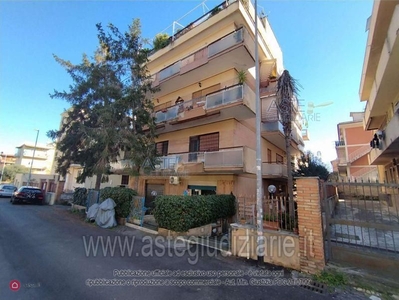 Appartamento in Vendita in Via Emilio Treves 0 n. 6 a Roma