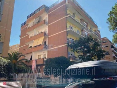 Appartamento in Vendita in Via Ermanno Carlotto a Roma