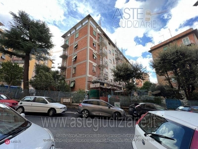 Appartamento in Vendita in Via Oronzo Quarta 10 a Roma