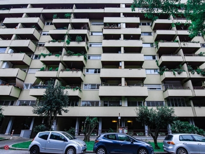Appartamento in Vendita in Via Spinoza a Roma