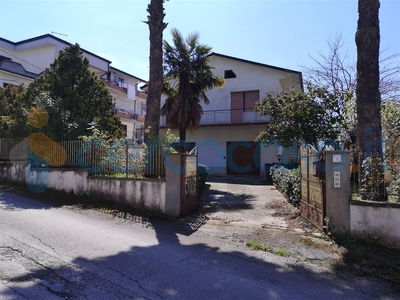 Appartamento Trilocale in vendita a Mirabella Eclano