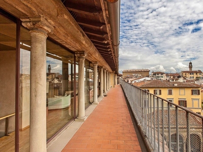 Attico di lusso di 300 mq in affitto VIA TORNABUONI, Firenze, Toscana