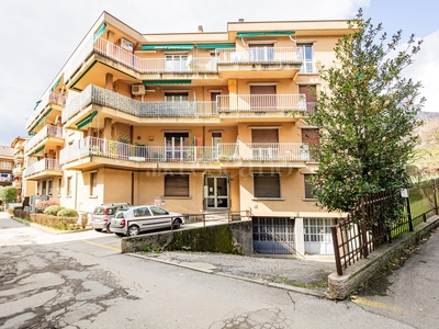 Casa a Lecco in Via Francesca Manzoni 21, San Giovanni
