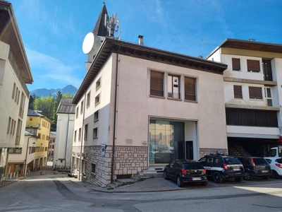 Casa di lusso di 510 mq in vendita Piazza Municipio, Pieve di Cadore, Veneto