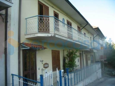Casa singola in vendita a Mirabella Eclano