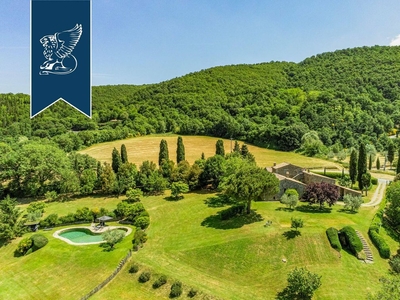 Charming Country Estate In Val D'orcia