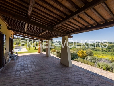 Charming Villa With Pool And Panoramic View In Maremma