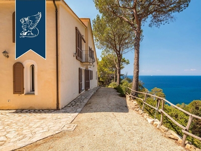 Fantastic Villa With Access To The Sea On Elba Island
