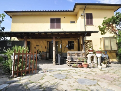 In Vendita: Abitazione Esclusiva a Piombino, Toscana