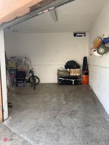 Garage/Posto auto in Vendita in Via della Verna 12 a Roma